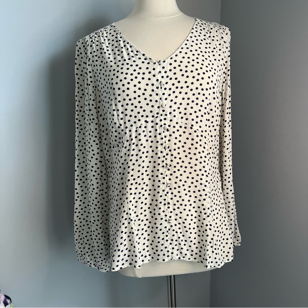 Talbots 14 Cream w/ Navy Scattered Dots Button Up Blouse Top Shirt